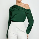 Wholesale Breathable One-Shoulder Asymmetrical Neck Long Sleeve Top Customize  Buttons Sleeve Women's Tops